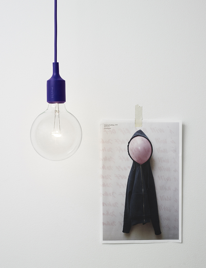 Lamp met gekleurde kabel en fitting