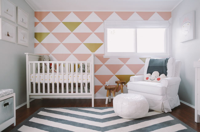 Een bijzondere muur in je babykamer
