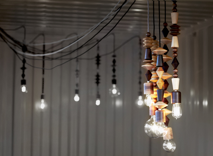 Hanglamp van houten kralen