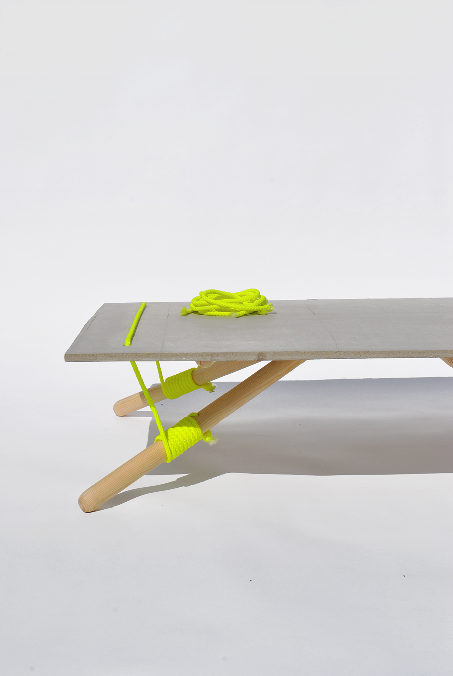 Salontafel met neon touw