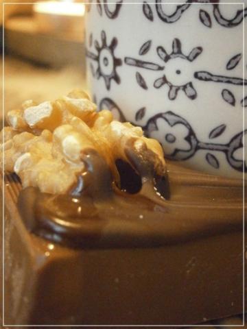 Mok met winterse chocolade