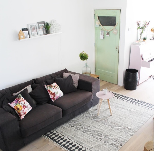 Oude paneeldeuren in huis